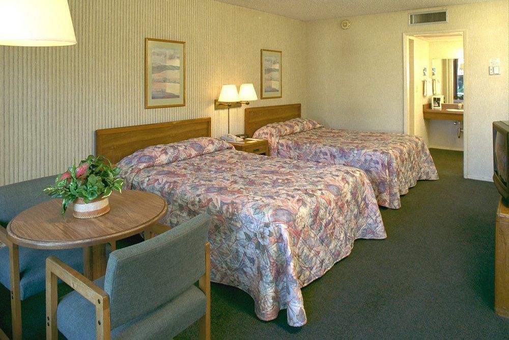 Ramada By Wyndham Modesto Yosemite Area Hotel Eksteriør billede
